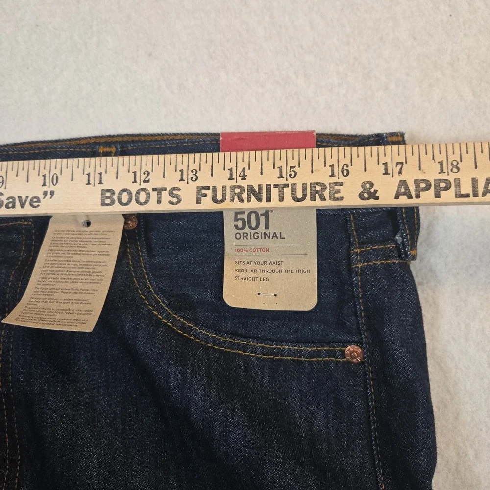Levi's 501 Original Fit Men's Jeans Button Fly Dark Blue Denim 34x32 NWT Cowboy